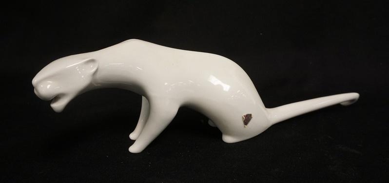ROYAL DUX WHITE PORCELAIN PANTHER: ROYAL DUX WHITE PORCELAIN PANTHER, 15 IN X 4 1/2 IN