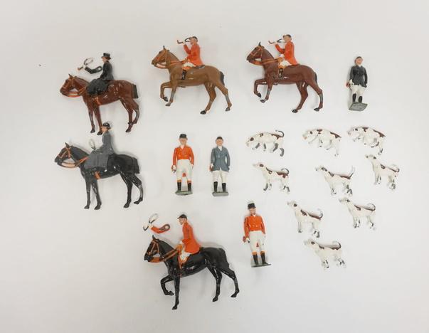 LOT OF BRITAINS TOY FOX HUNTERS W/HOUNDS (1 of 1)
