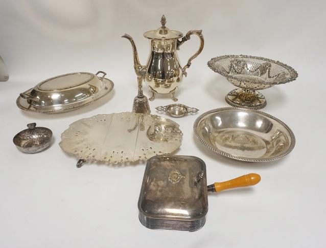 LOT OF SILVER PLATE W/SERVING PIECES, ETC (1 of 2)