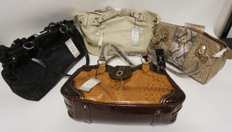 LOT OF 4 NEW PURSES (1 of 5)