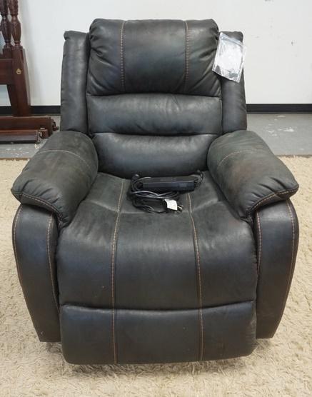 ASHLEY SIGNATURE DESIGN POWER RECLINER (1 of 2)