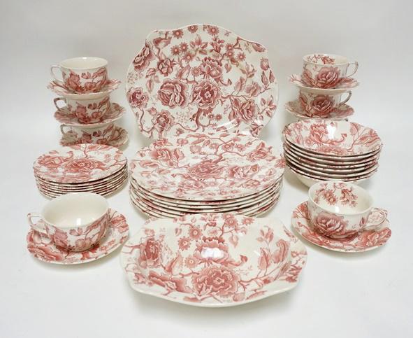 42 PIECE JOHNSON BROTHERS ENGLISH CHIPPENDALE (1 of 3)