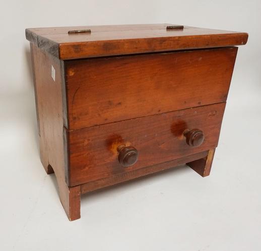 WOOD SHOE SHINE BOX & CONTENTS: WOOD SHOE SHINE BOX & CONTENTS, 13 1/2 IN X 9 IN X 12 1/4 IN HIGH