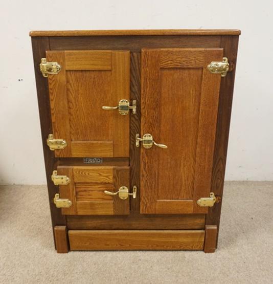 SOLID OAK 3 DOOR ICE BOX (1 of 3)