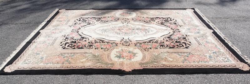 ROOM SIZE FLORAL RUG (1 of 4)