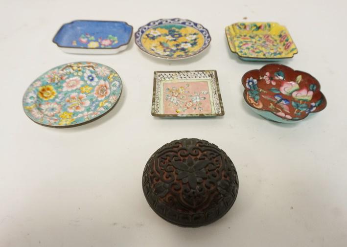 LOT OF ASIAN ITEMS (1 of 4)