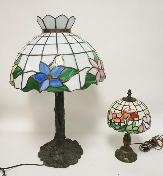 2 CONTEMPORARY LEADED GLASS TABLE LAMPS (1 of 2)