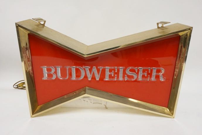 BUDWEISER BACK LIT BAR SIGN (1 of 3)