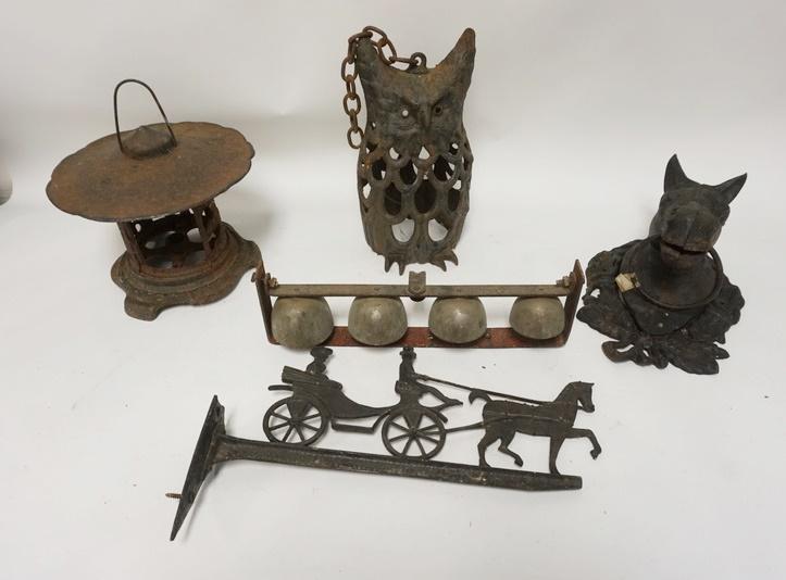 LOT OF DECORATIVE IRON (1 of 3)