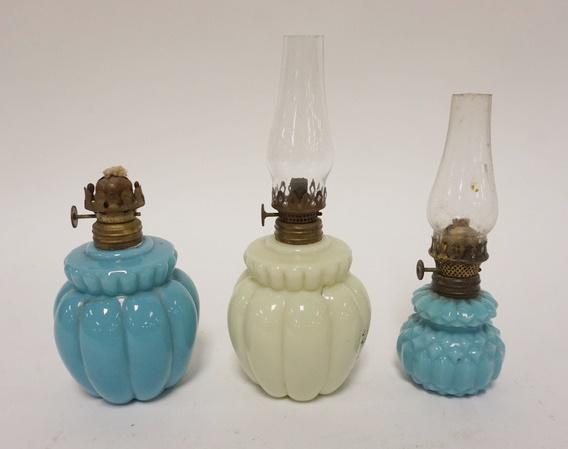 3 ANTIQUE OPAQUE GLASS MNIATURE LAMPS: 3 ANTIQUE OPAQUE GLASS MNIATURE LAMPS, TALLEST IS 8 IN