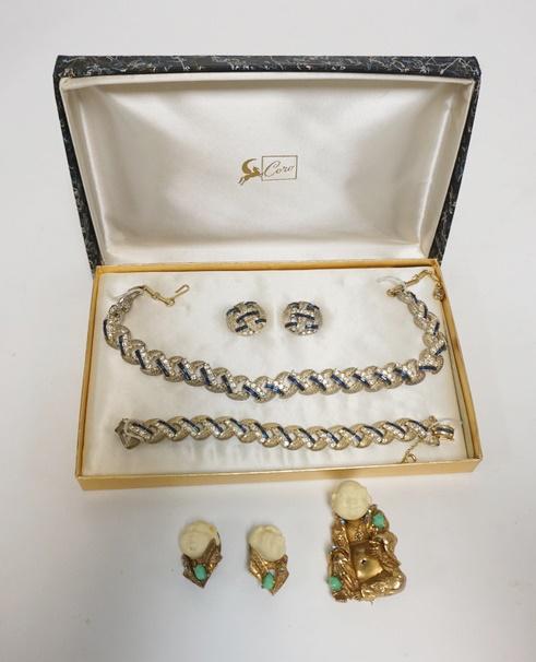 2 JEWELRY SETS CORO & HAR: 2 JEWELRY SETS CORO & HAR, CORO IS IN ORIGINAL BOX