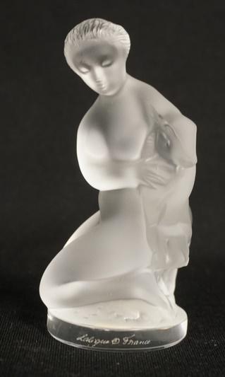 LALIQUE FROSTED FIGURE OF A WOMAN & FAWN (1 of 4)