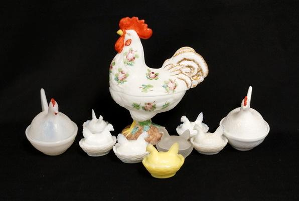 10 GLASS HENS ON A NEST (1 of 2)