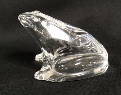 BACCARAT CRYSTAL FROG (1 of 4)