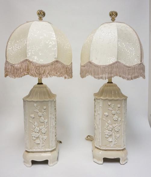 PAIR OF ITALIAN PORCELAIN ASIAN STYLE LAMPS (1 of 3)