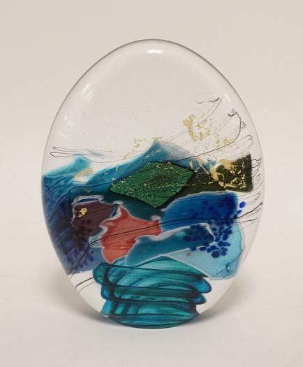 LARGE MODERN ART GLASS PAPERWEIGHT (1 of 3)