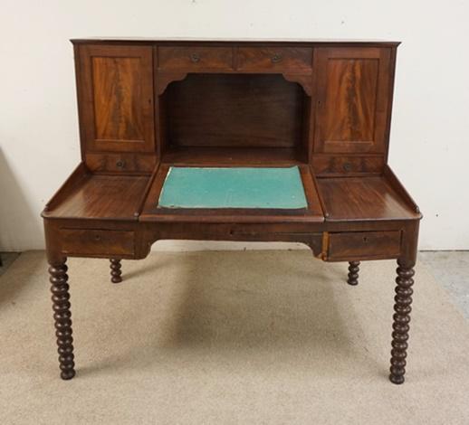 ANTIQUE COUNTRY DESK (1 of 2)