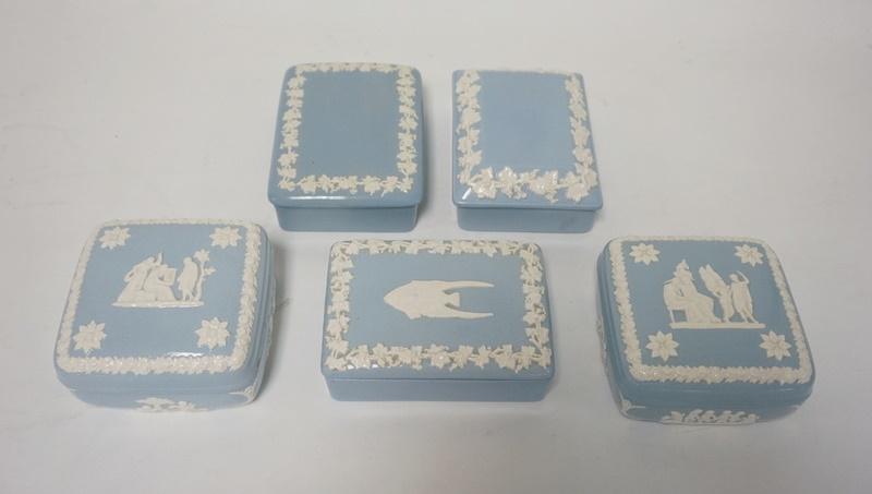 5 WEDGWOOD EMBOSSED QUEENSWARE BOXES (1 of 3)