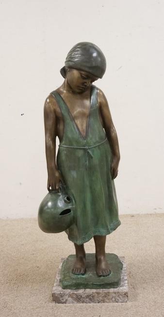 VINCENZO AURISICCHIO FLOOR STANDING BRONZE: VINCENZO AURISICCHIO FLOOR STANDING BRONZE, YOUNG GIRL CARRYING A JUG ON A MARBLE BASE, SIGNED, 41 1/2 HIGH