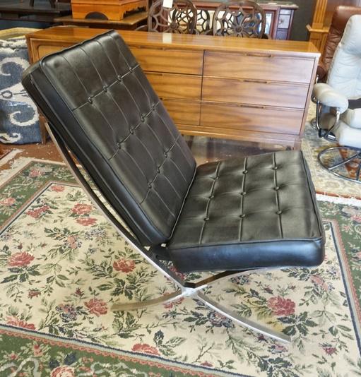 BLACK VINYL & CHROME CHAIR: BLACK VINYL & CHROME CHAIR, 29 IN WIDE X 32 IN HIGH