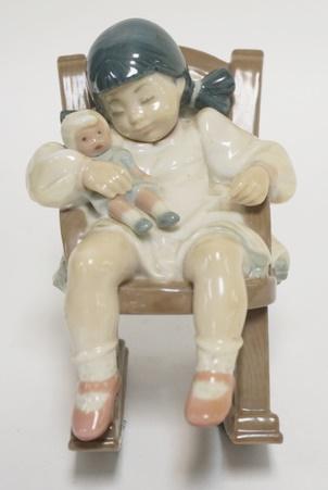 LLADRO GIRL W/ DOLL IN ROCKING CHAIR: LLADRO GIRL W/ DOLL IN ROCKING CHAIR 5 IN H