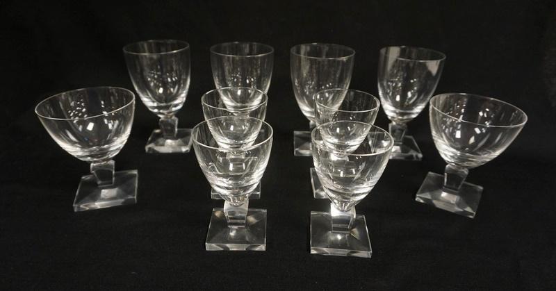 10 PIECE ORREFORS CRYSTAL STEMWARE: 10 PIECE ORREFORS CRYSTAL STEMWARE, 3 SIZES, TALLEST IS 5 3/8 IN