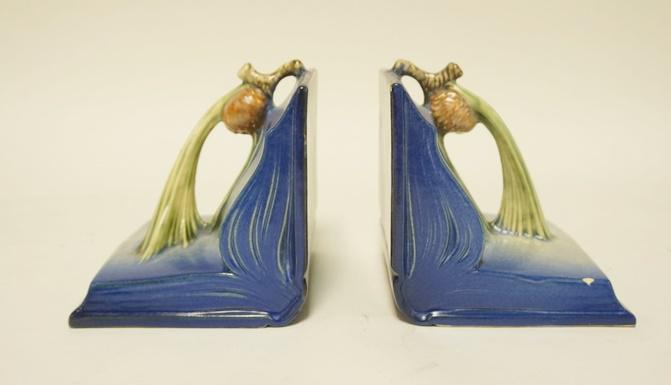 PAIR OF ROSEVILLE BLUE PINECONE BOOKENDS (1 of 6)