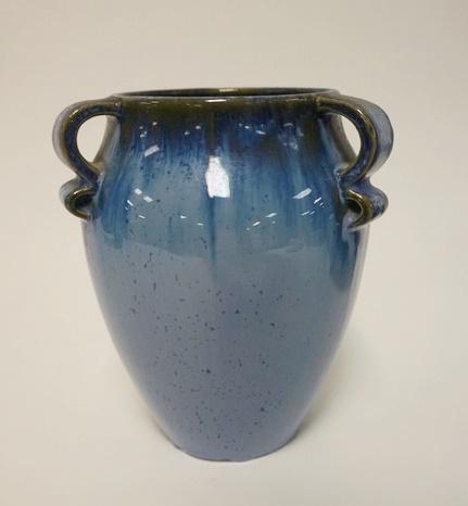 FULPER 887 VASE (1 of 2)