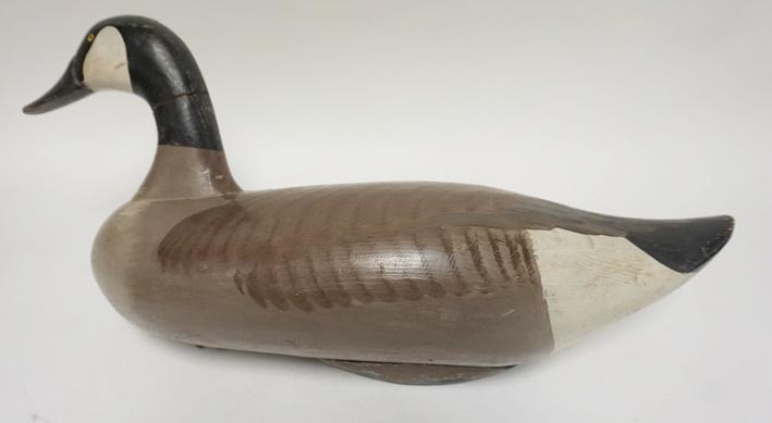 ANTIQUE CARVED & PAINTED DECOY (1 of 3)
