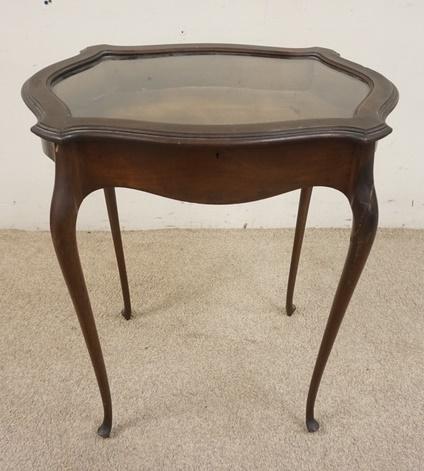 PETITE TURTLE TOP DISPLAY TABLE: PETITE TURTLE TOP DISPLAY TABLE, HINGED TOP. 24 IN X 17 IN, 28 IN H