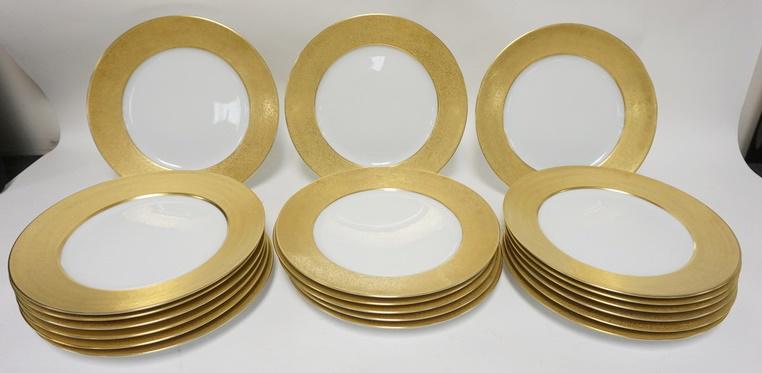 SET OF 20 RAYNAUD LIMOGES GOLD DECORATED PLATES (1 of 3)