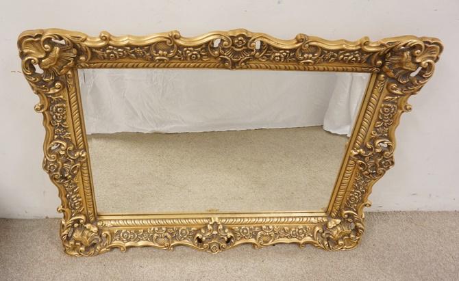 LARGE MIRROR IN ORNATE GILT FRAME (1 of 2)