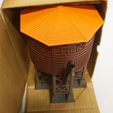 LIONEL TRAIN NO 138 WATER TOWER (1 of 1)