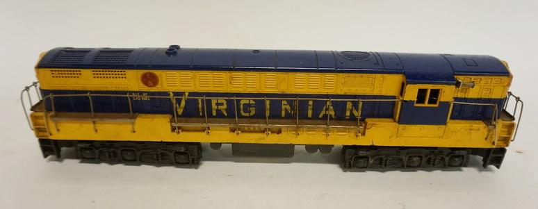 LIONEL O GAUGE TRAIN ENGINE (1 of 3)