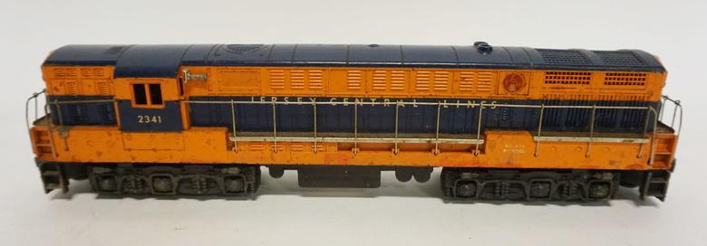 LIONEL O GAUGE TRAIN ENGINE (1 of 9)