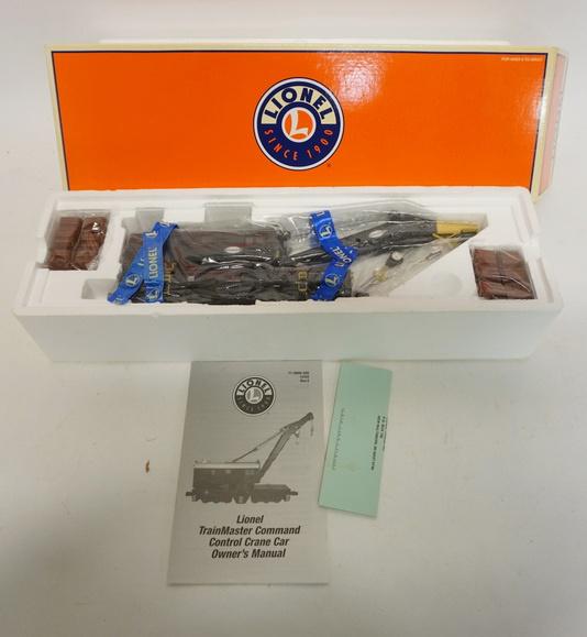 LIONEL O GAUGE NYC CRANE CAR (1 of 3)