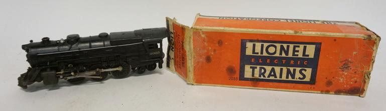 LIONEL O GAUGE TRAIN ENGINE (1 of 4)