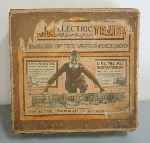 LIONEL ELECTRIC TRAIN ACCESSORIES (1 of 3)