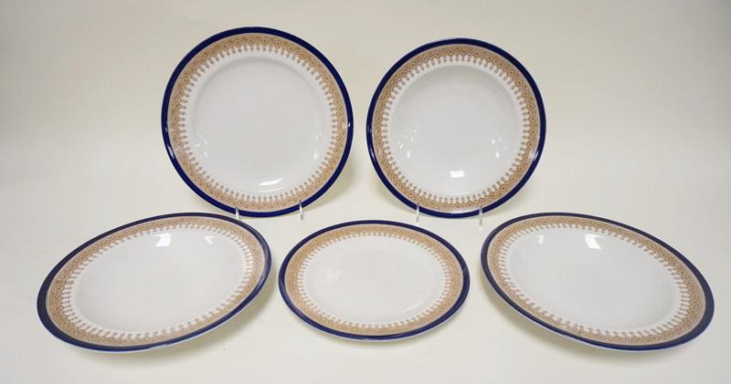 5 PIECE ROYAL WORCESTER VITREOUS CHINA (1 of 3)