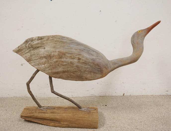 LARGE SIGNED CARVED & PAINTED SHORE BIRD (1 of 4)