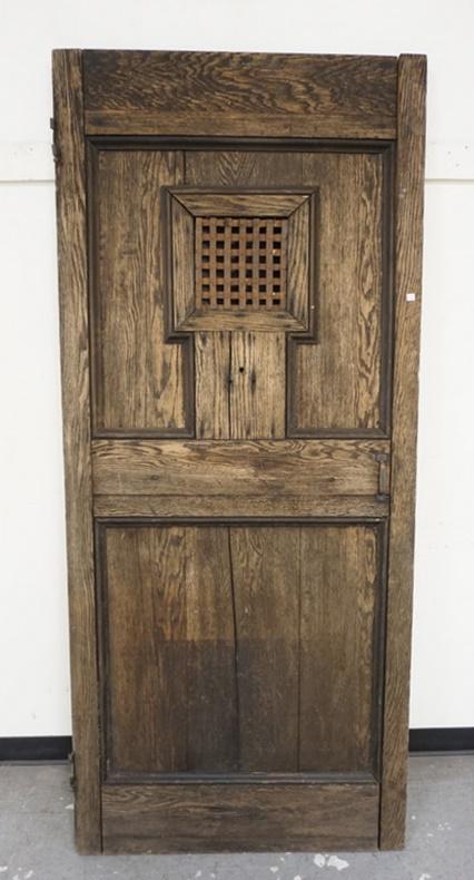 GOTHIC DUNGEON DOOR (1 of 5)