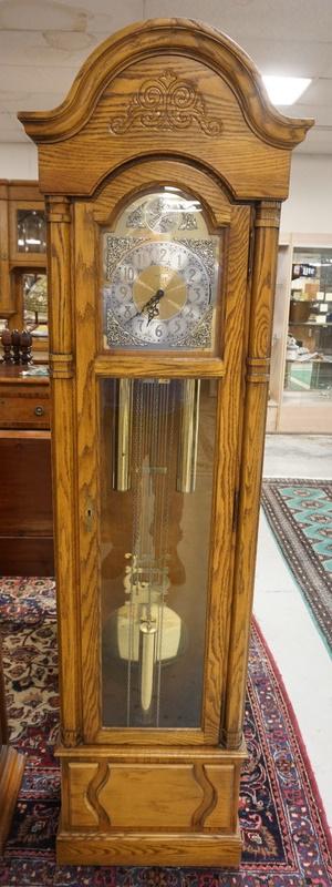 HOWARD MILLER OAK TALL CASE CLOCK (1 of 3)