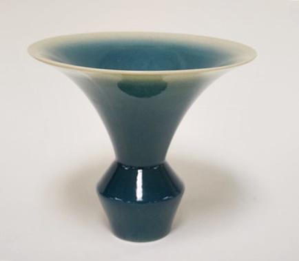 JAPANESE ART POTTERY FLARED VASE (1 of 5)