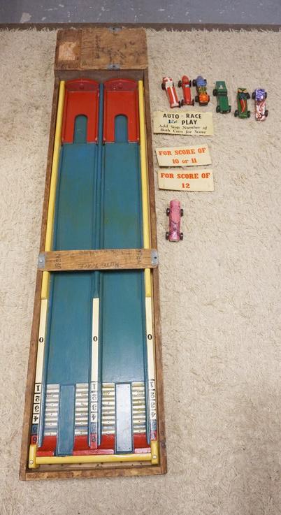 AUTO RACE ARCADE GAME (1 of 5)