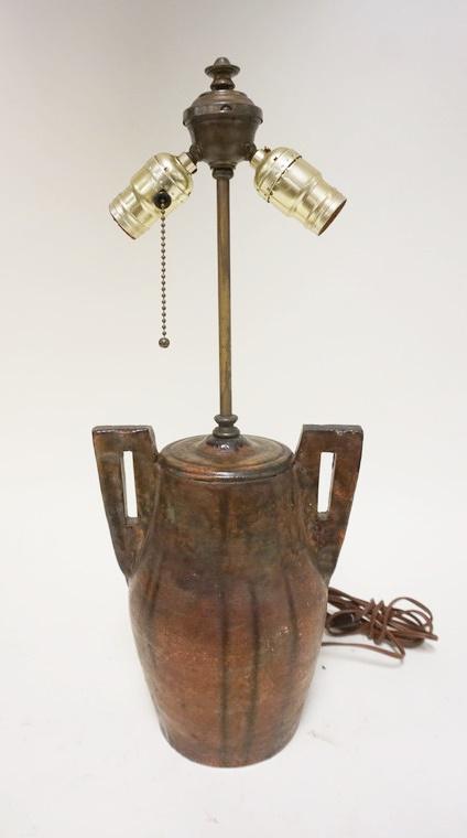 GREY ART POTTER LAMP (1 of 4)