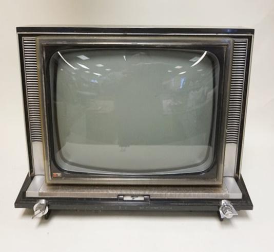 PHILCO TOWNHOUSE MCM TV, 1962 (1 of 2)