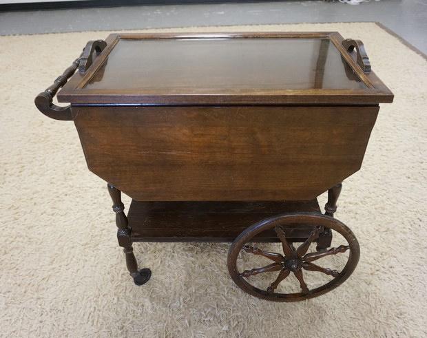 TEA CART W/GLASS TRAY TOP (1 of 3)