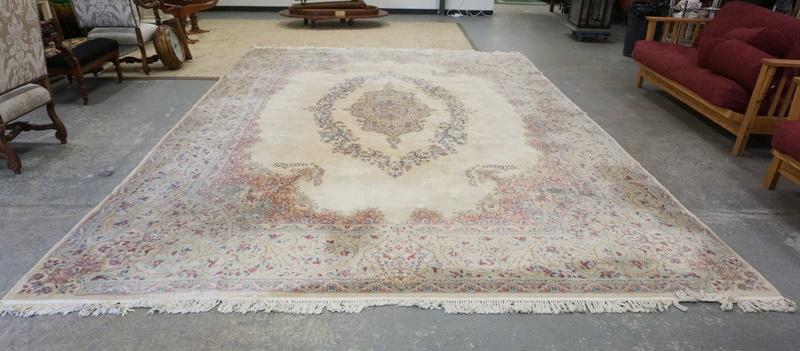 LARGE ORIENTAL RUG (1 of 6)
