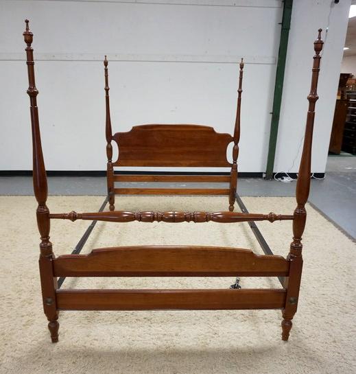 ETHAN ALLEN SOLID CHERRY POSTER BED (1 of 3)