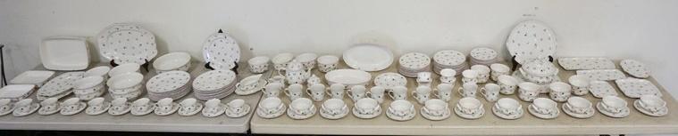 VILLEROY & BOCH FLUER CHINA SET (1 of 8)
